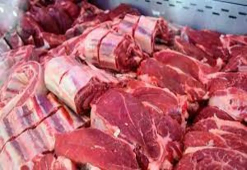 Porcul românesc dispare din magazine. Câtă carne importăm
