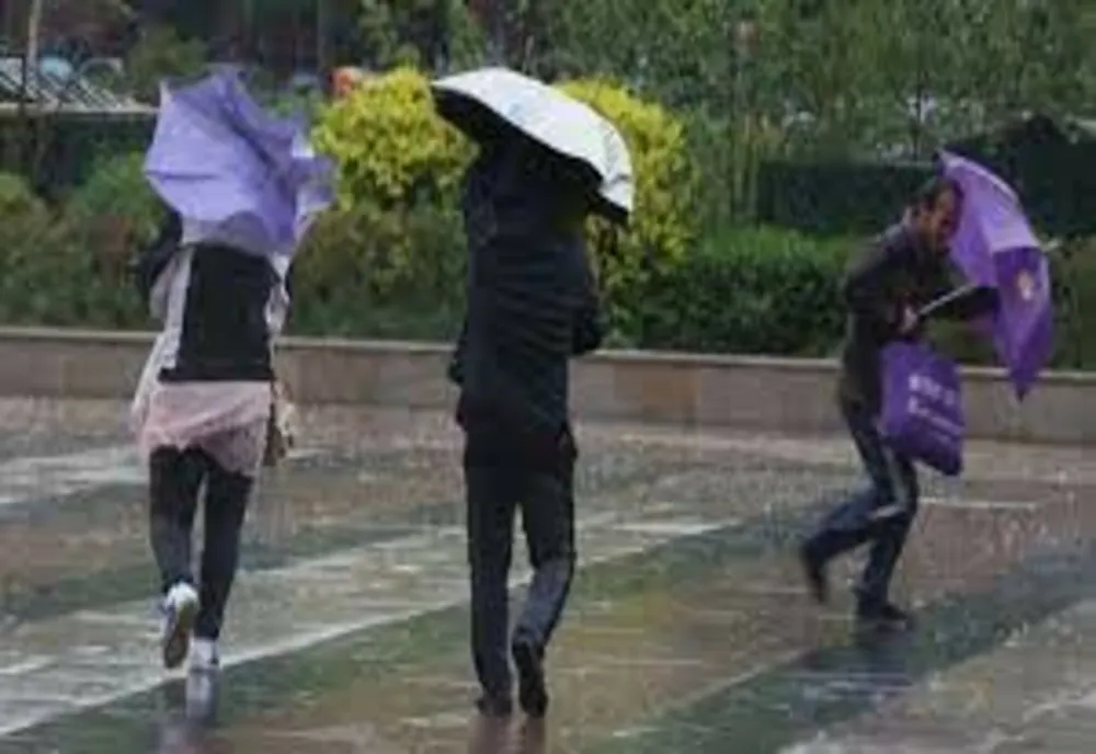 Vreme capricioasă în următoarele zile: când ploi, când temperaturi ridicate. Prognoza actualizată de ANM