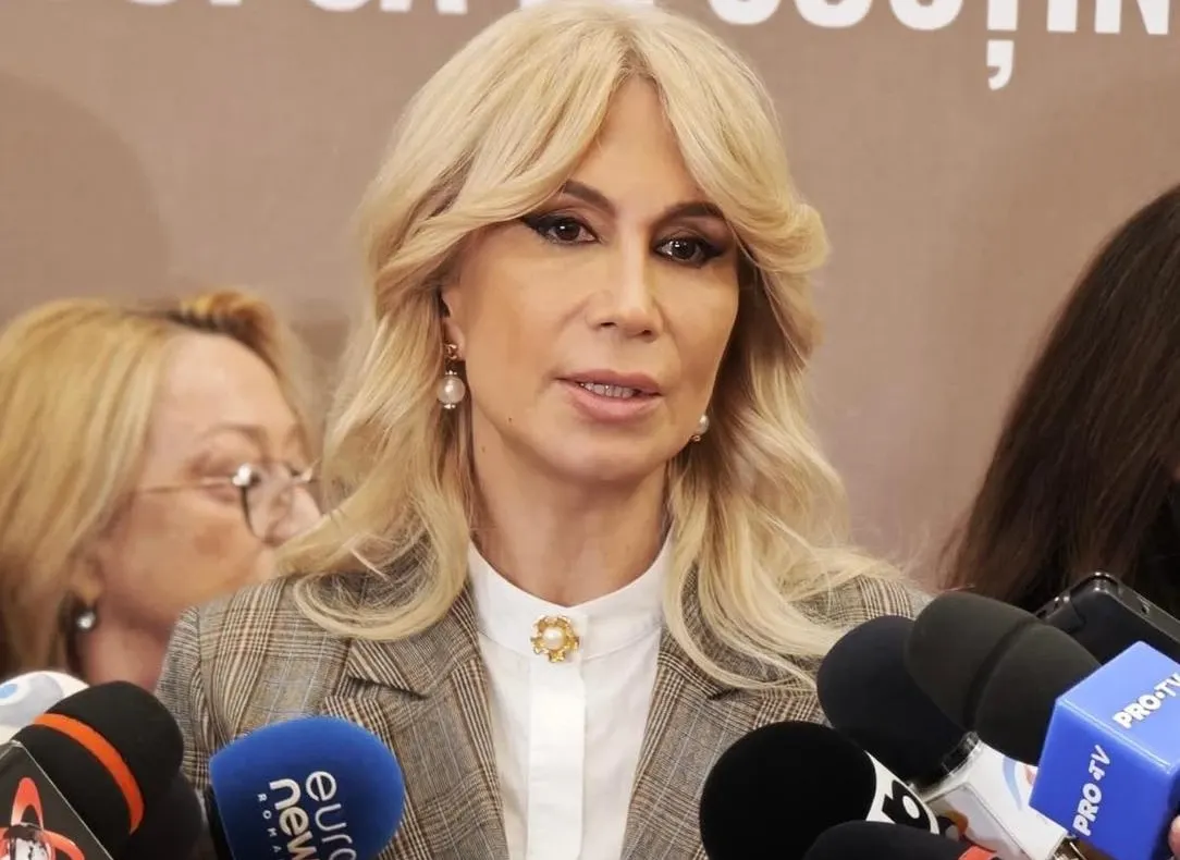 Raluca Turcan: Sorin Grindeanu ar trebui să înceapă negocierile pentru a obţine funcţia de premier. Atunci când răstorni un Guvern, cu siguranţă eşti convins că ştii să guvernezi mai bine. Hai să vedem!