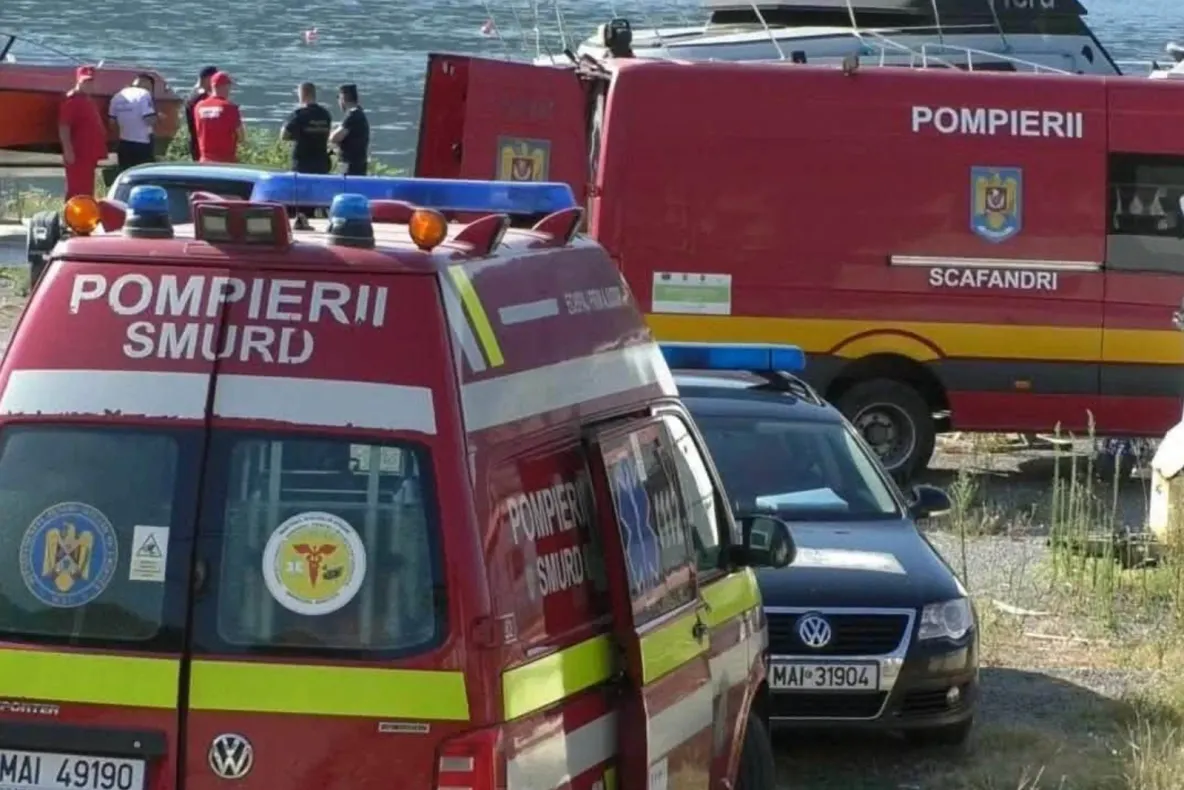 Bărbat grav rănit după ce un tractor s-a răsturnat la Cristian