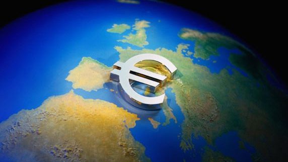 România, aproape de OCDE și de euro: experții avertizează asupra unui șoc pentru consumatori