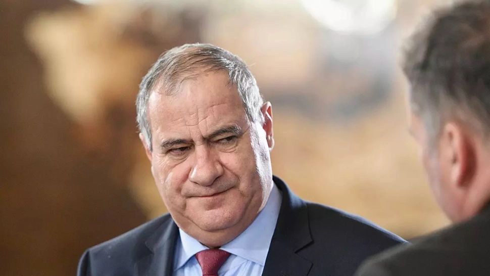 Marian Neacșu anunță prăbușirea Guvernului Bolojan: „Sunt disperați, este un război de dezinformare. Vor fi mai multe voturi la moțiune decât semnături!!