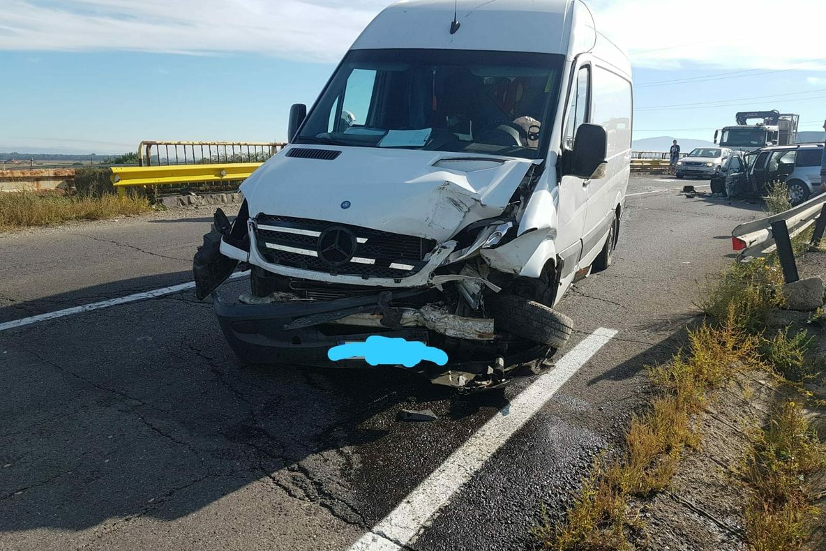 BRAȘOV | Accident pe DN10,cu doi șoferi răniți
