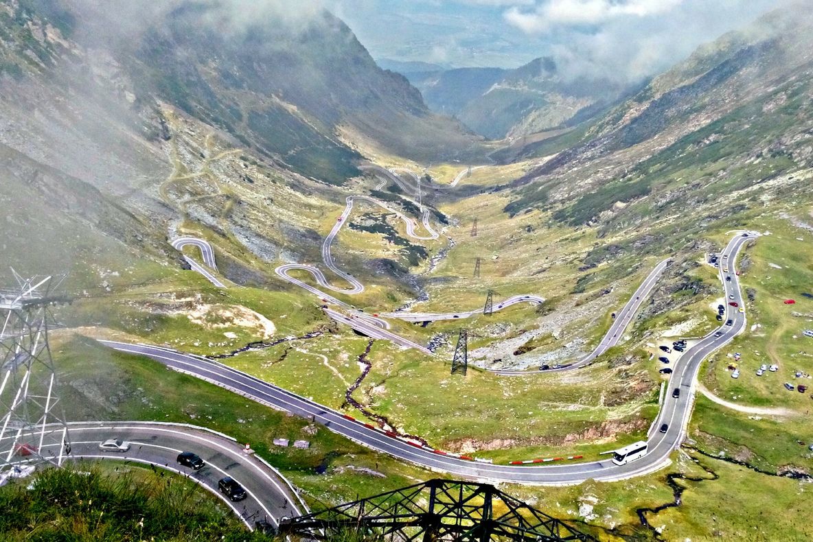 Transfăgărășanul se deschide circulației sâmbătă