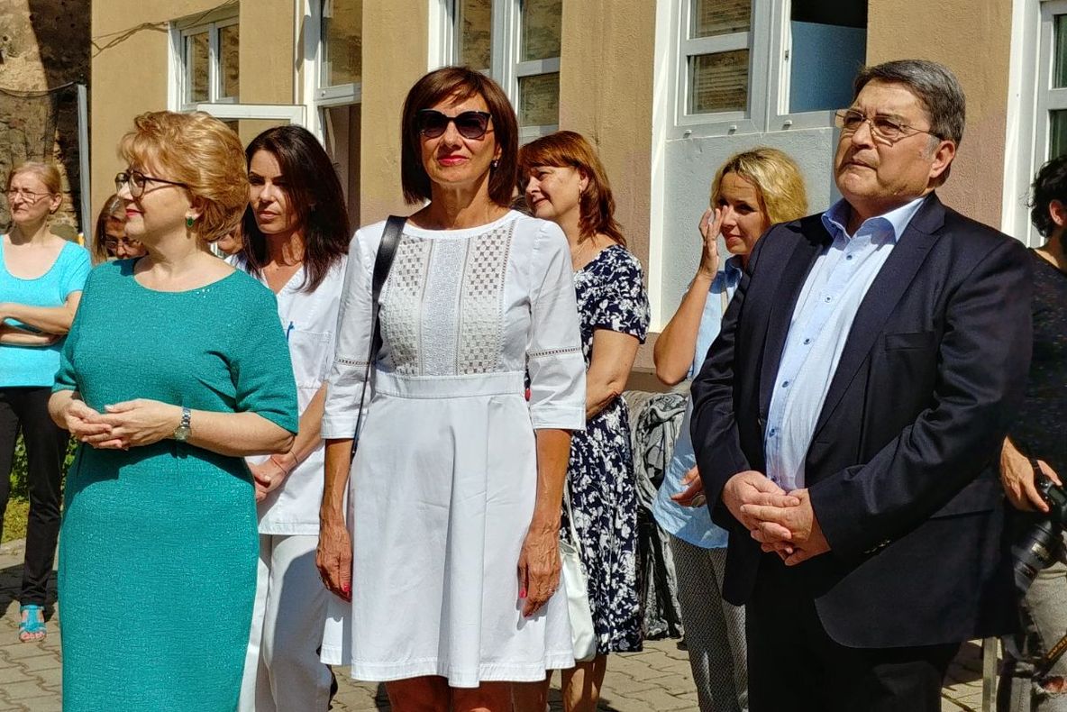Foto/Video: Carmen Iohannis prezentă la Sibiu, la inaugurarea unui loc de joacă