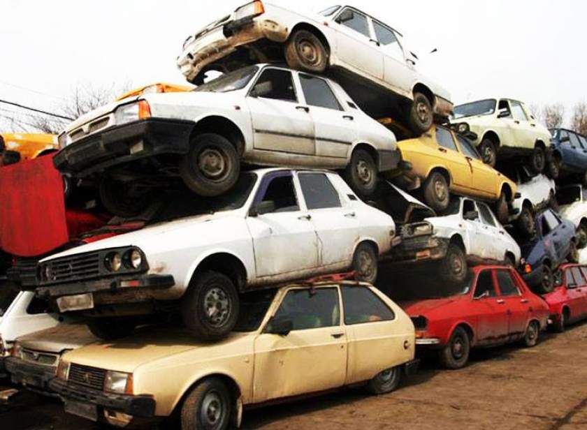 Bicliclist lovit de un autoturism pe DN14, la Şura Mare