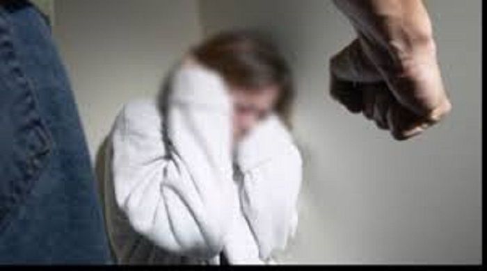 BRAȘOV | Trei persoane bănuite că au sechestrat o femeie au fost reținute