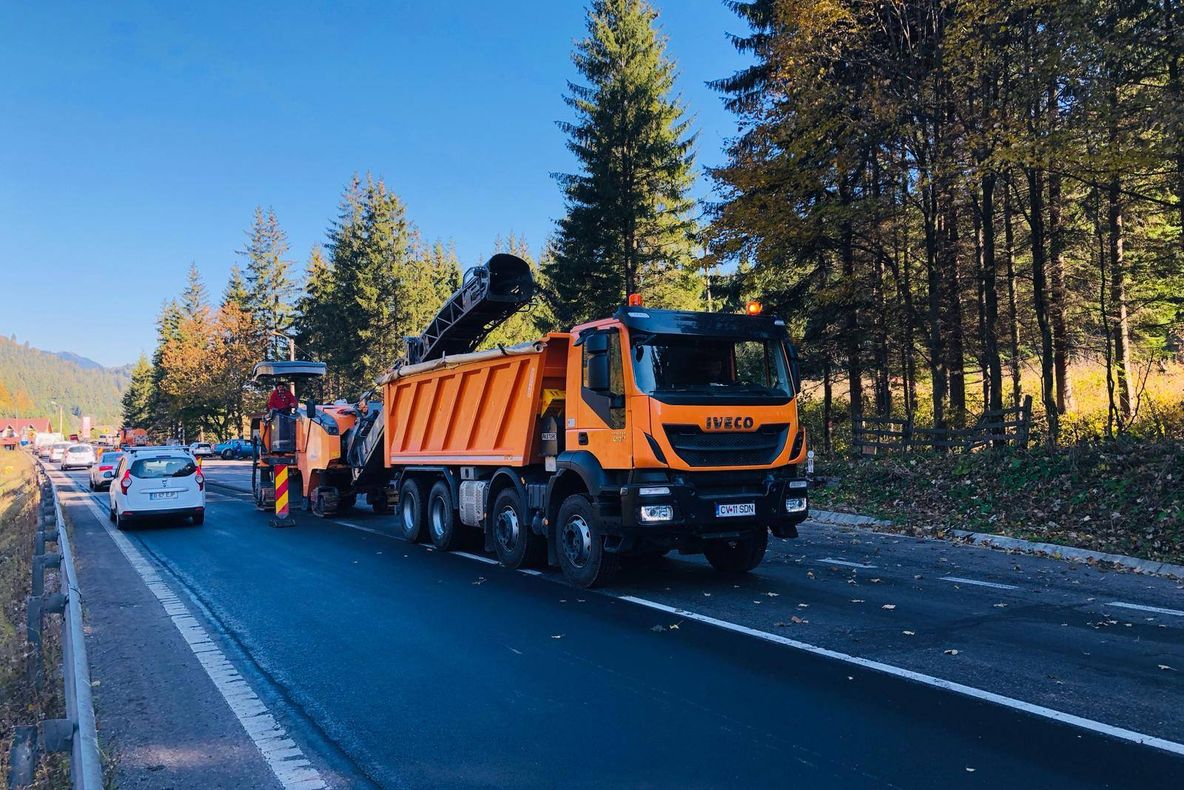 Încă o săptămână de lucrări pe DN1, la intrarea în Brașov