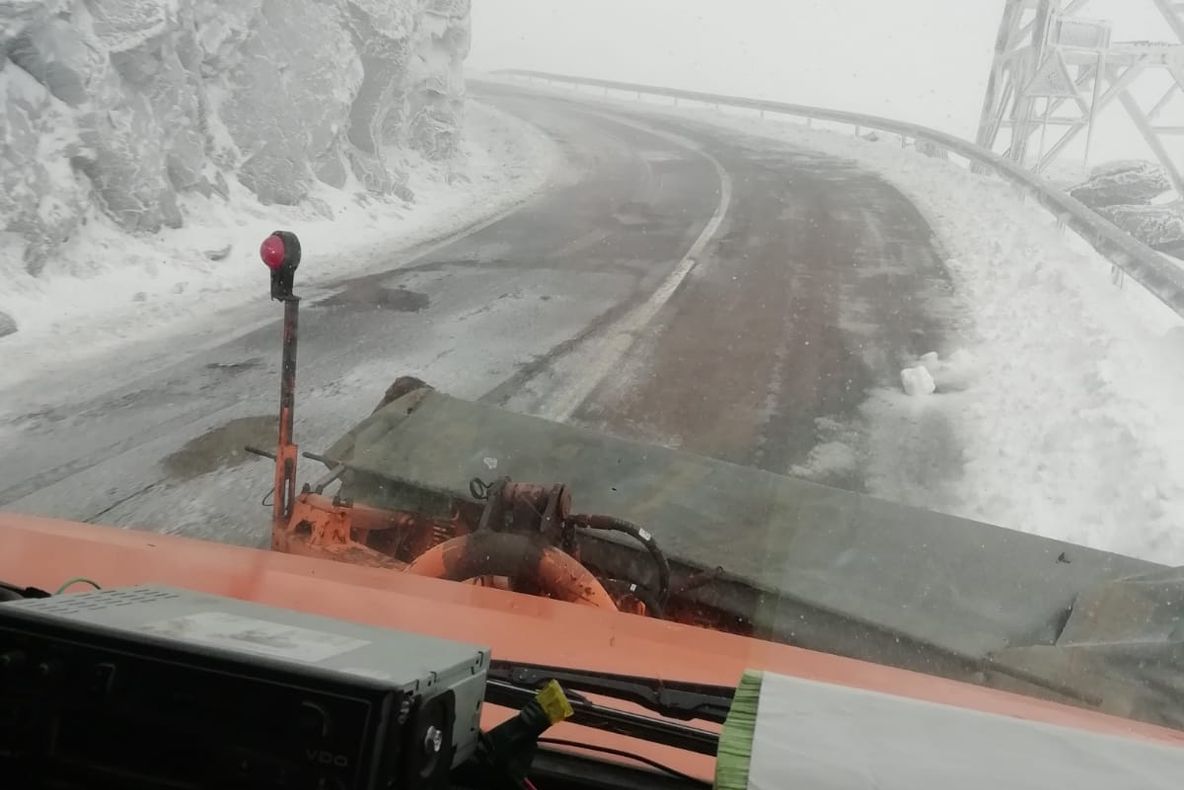 Peste 45 de tone de sare folosite pe Transfăgărășan