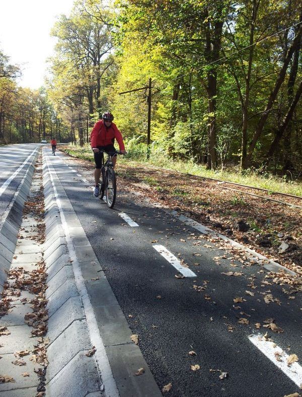 Coridor pentru biciclete care leagă cartierul Ștrand de Sub Arini și centru