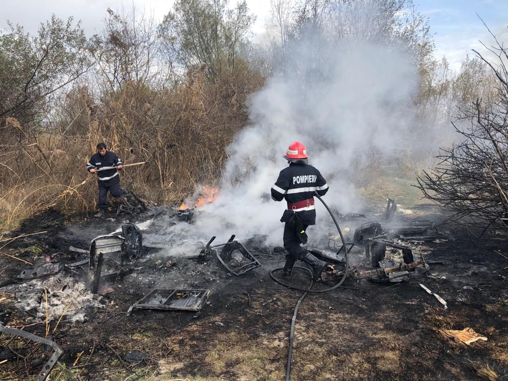10 incendii de vegetație în doar o săptămână. Amenzi de până la 2.500 lei