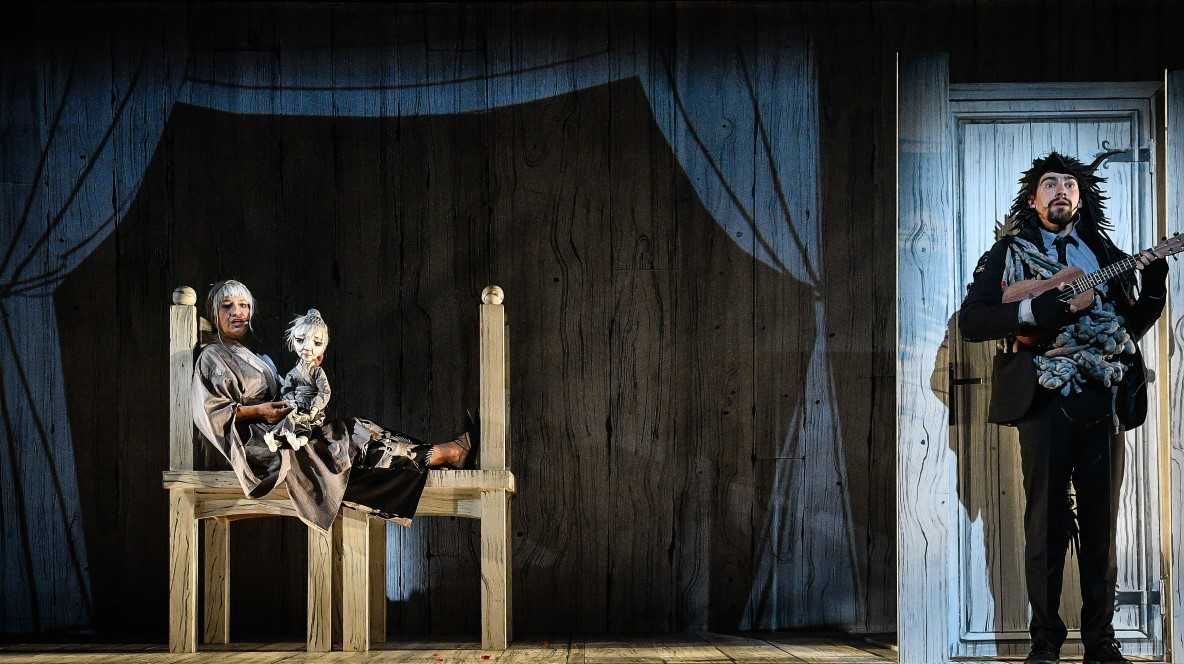 Bilete în alb la Teatrul Gong pentru copiii din familii defavorizate