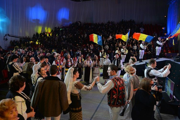 1 Decembrie, sărbătorit cu folclor la Sala Transilvania