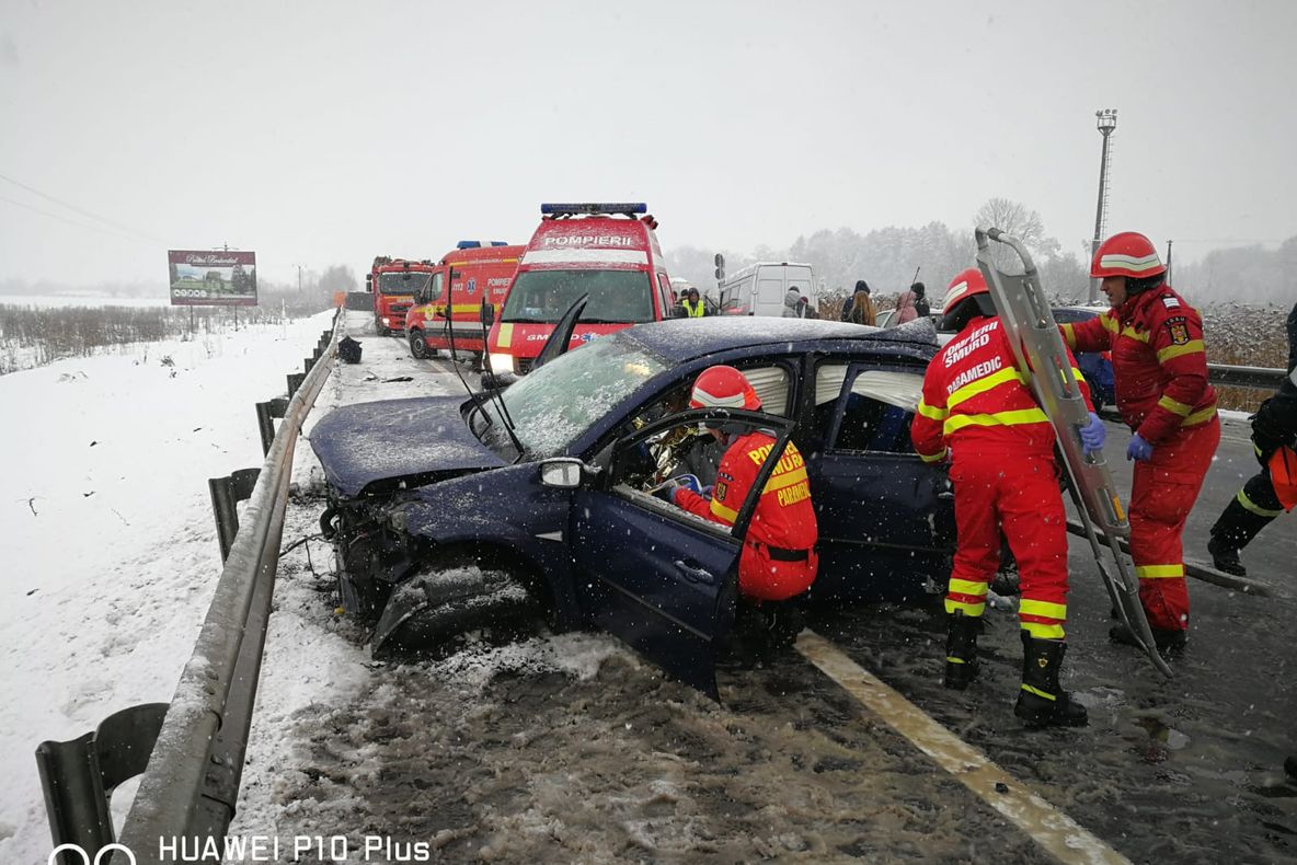UPDATE | VIDEO | Planul roşu de intervenţie, activat în județul Sibiu! 10 victime, dintre care una intubată
