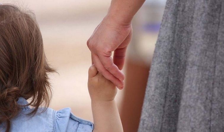 DGASPC Sibiu caută asistenţi maternali