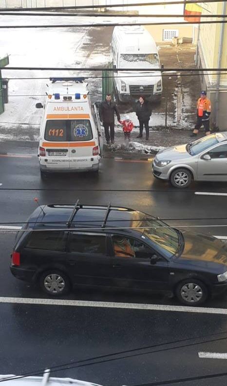 O femeie a ajuns la spital, în urma unui accident rutier, luni dimineață