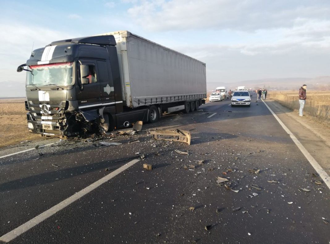 Tânăra de 24 de ani rănită în accidentul de la Avrig a decedat la spital