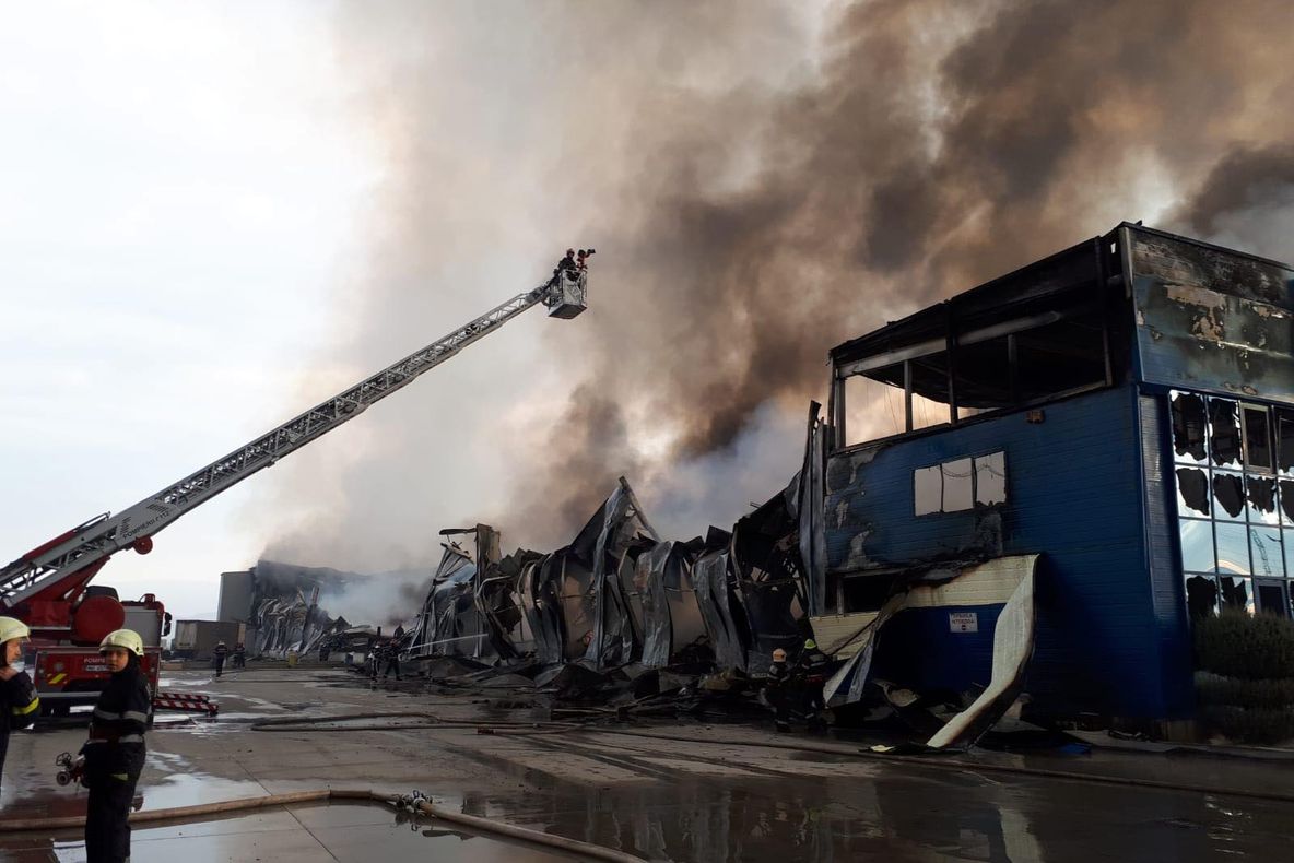 Foto/Video: ISU Sibiu intervine la un incendiu puternic în Alba