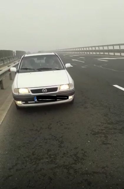 VIDEO | Un şofer din Alba s-a ales cu amendă şi reţinerea permisului după ce a condus pe contrasens, pe A1