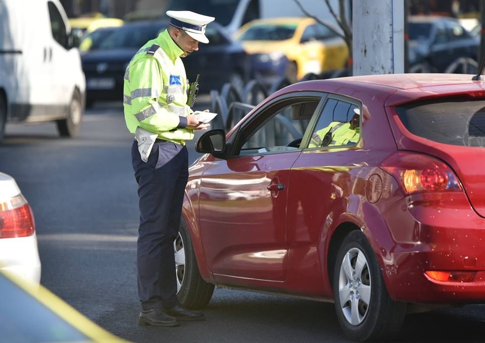 Peste 600 de amenzi date de polițiști în ultima săptămână pentru cei care nu au purtat centură de siguranță