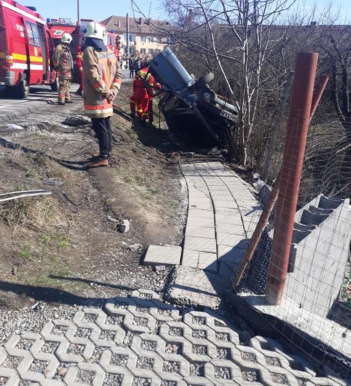 O șoferiță din Sibiu a provocat un accident rutier în Mureș