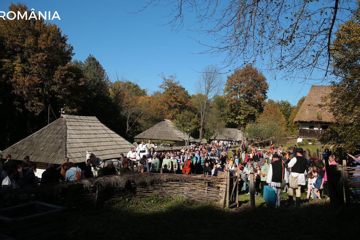 Cadou pentru femei, de la Muzeul ASTRA