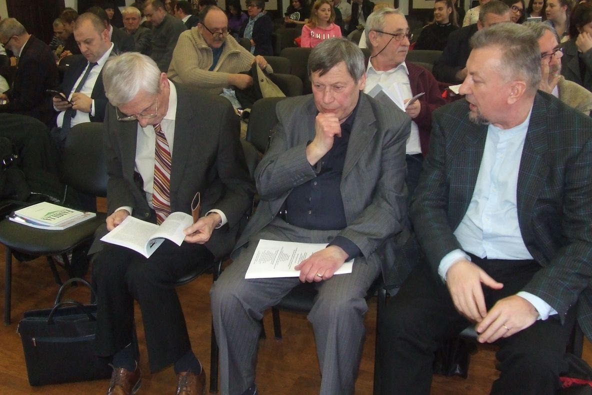 VIDEO | Rareș Bogdan, primul pe lista PNL la europarlamentare, prezentat la Sibiu: "Voi avea un birou de europarlamentar la Sibiu!"