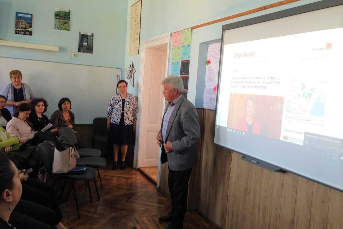 Digitaliada a ajuns la Racovița
