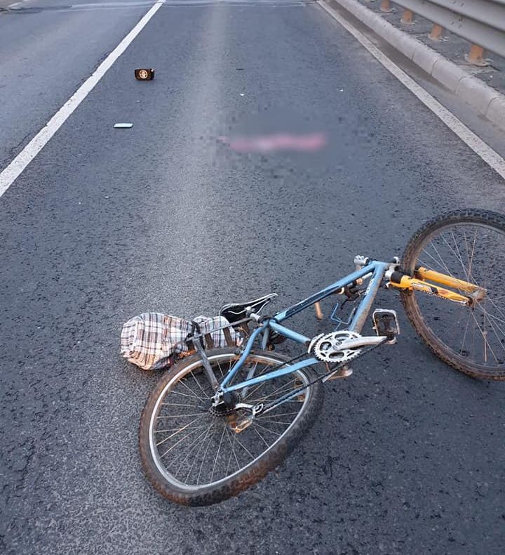 Răsturnare de situație în cazul biciclistului decedat în urma unui accident. Nu tânăra conducea mașina