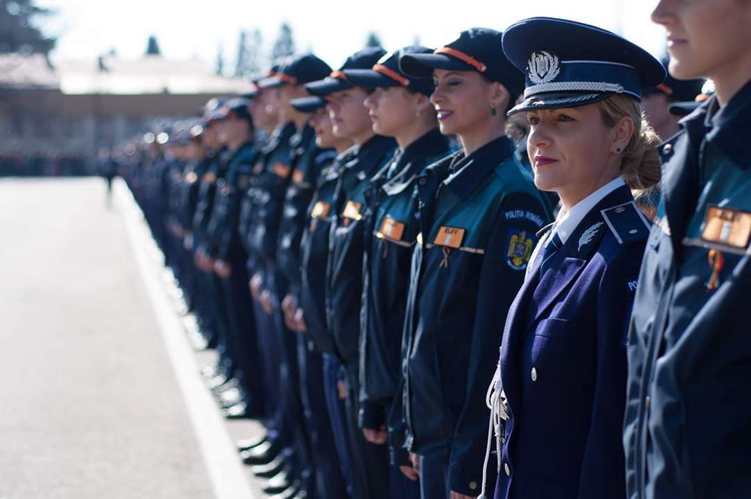 Se recrutează viitori polițiști. Au început înscrierile la școlile de poliție