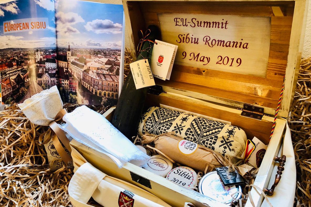 Liderii europeni au plecat de la Sibiu cu cadouri