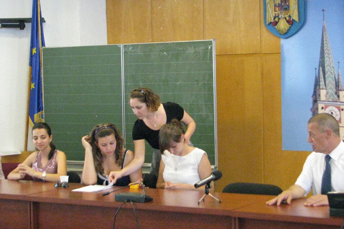 Alegeri pentru un nou Consiliu Local al Tinerilor, la Mediaș