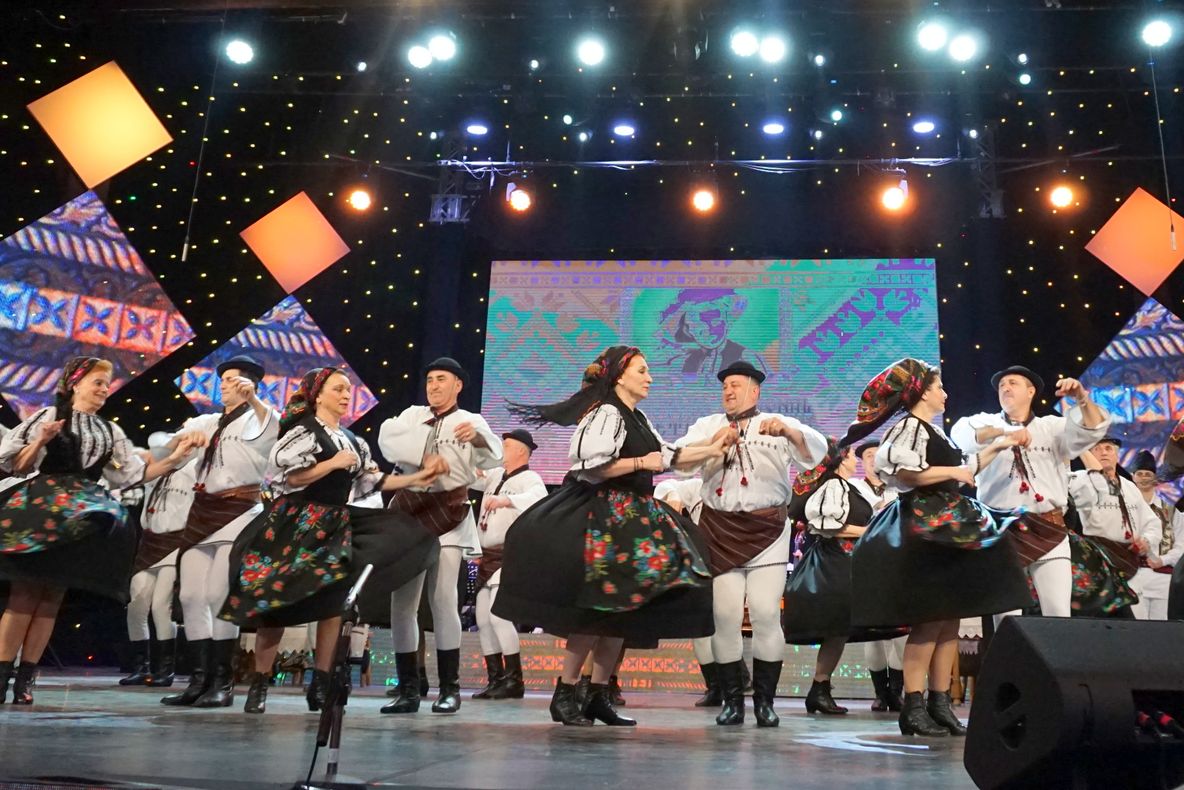 "Veteranii Junii Sibiului", mesagerii României la Festivalul Verii din Grecia