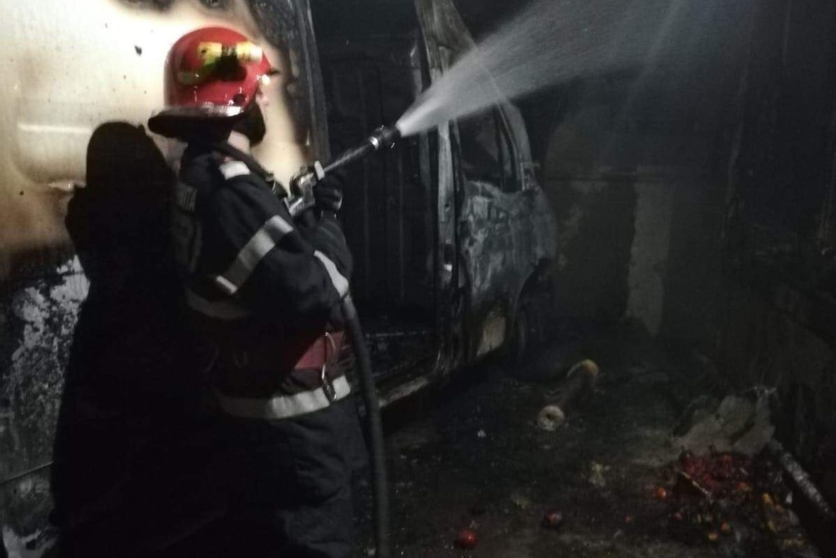Incendiu la o fabrică dezafectată din Mediaș