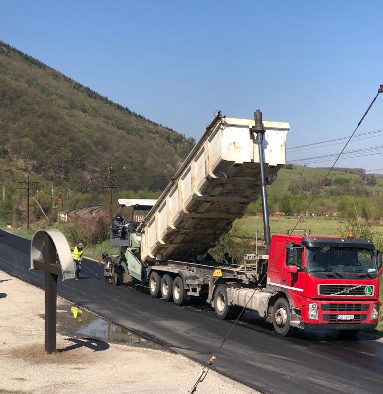18 drumuri din județ, modernizate în 2019