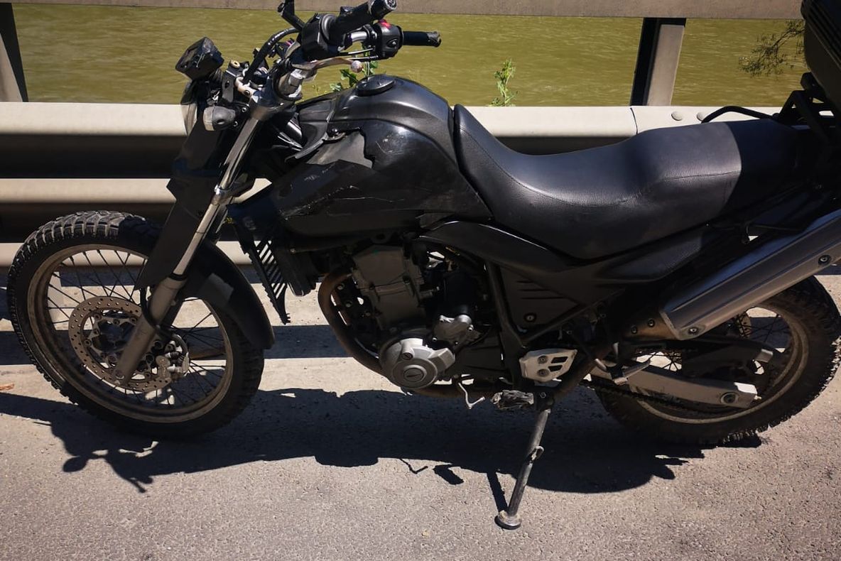 Dosar penal pentru un motociclist fără permis și cu autovehiculul neînmatriculat