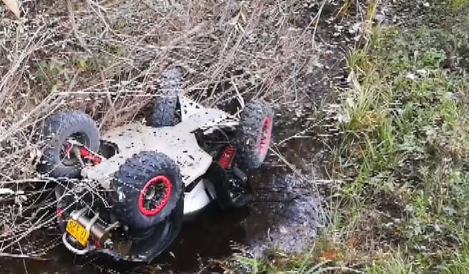 Un bărbat a ajuns la Urgențe, după ce s-a răsturnat cu ATV-ul