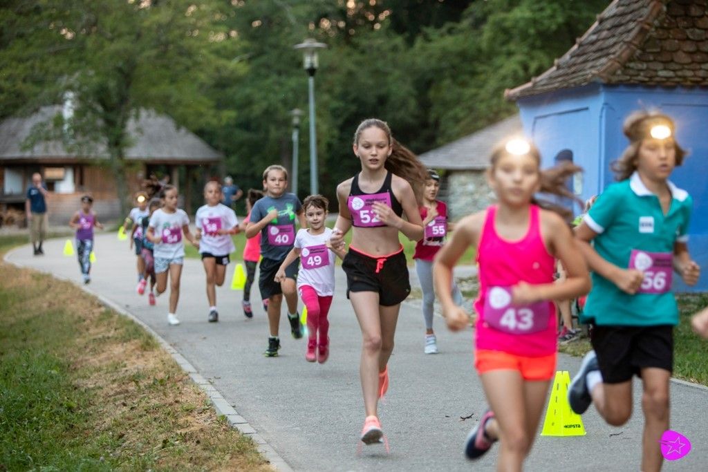 Night Cross Challenge are loc vineri în Muzeul Satului