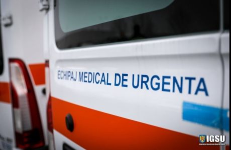 Două persoane au ajuns la spital după ce s-au dezechilibrat și au căzut de pe bicicletă