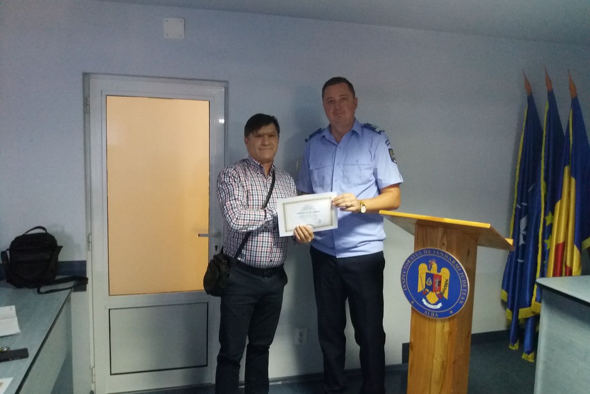 Polițiștii sibieni, prezenți în școli cu activități educative