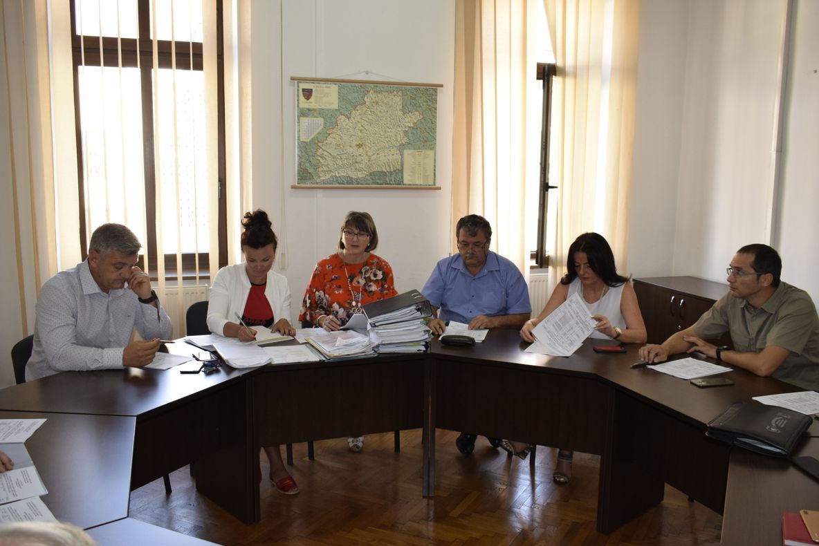 Ședință de Fond Funciar, condusă de noul prefect