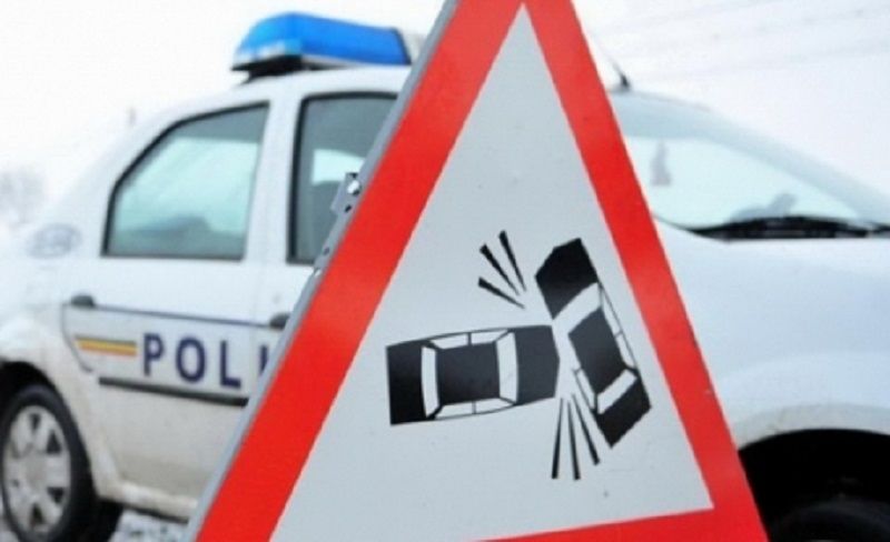 Accident rutier la Miercurea Sibiului. Un tânăr a ajuns la spital