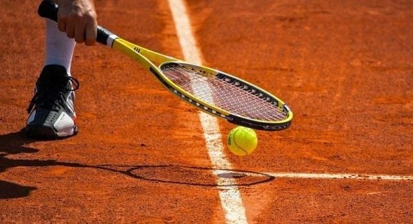 Se fac înscrieri pentru Turneul Internațional de Tenis pentru Seniori ITF
