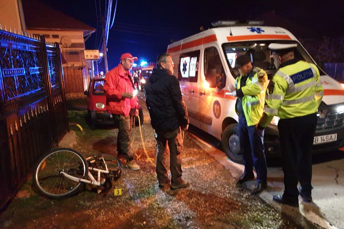 O femeie și un copil de șapte ani au decedat în accidentul de la Cârțișoara. Șoferul era băut și nu deținea permis