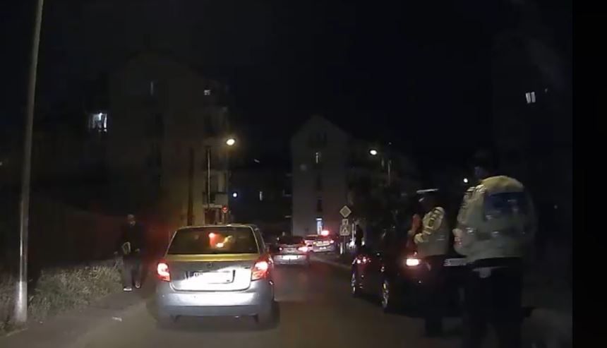 Un copil de opt ani, pe trotinetă, lovit de mașină, în Sibiu