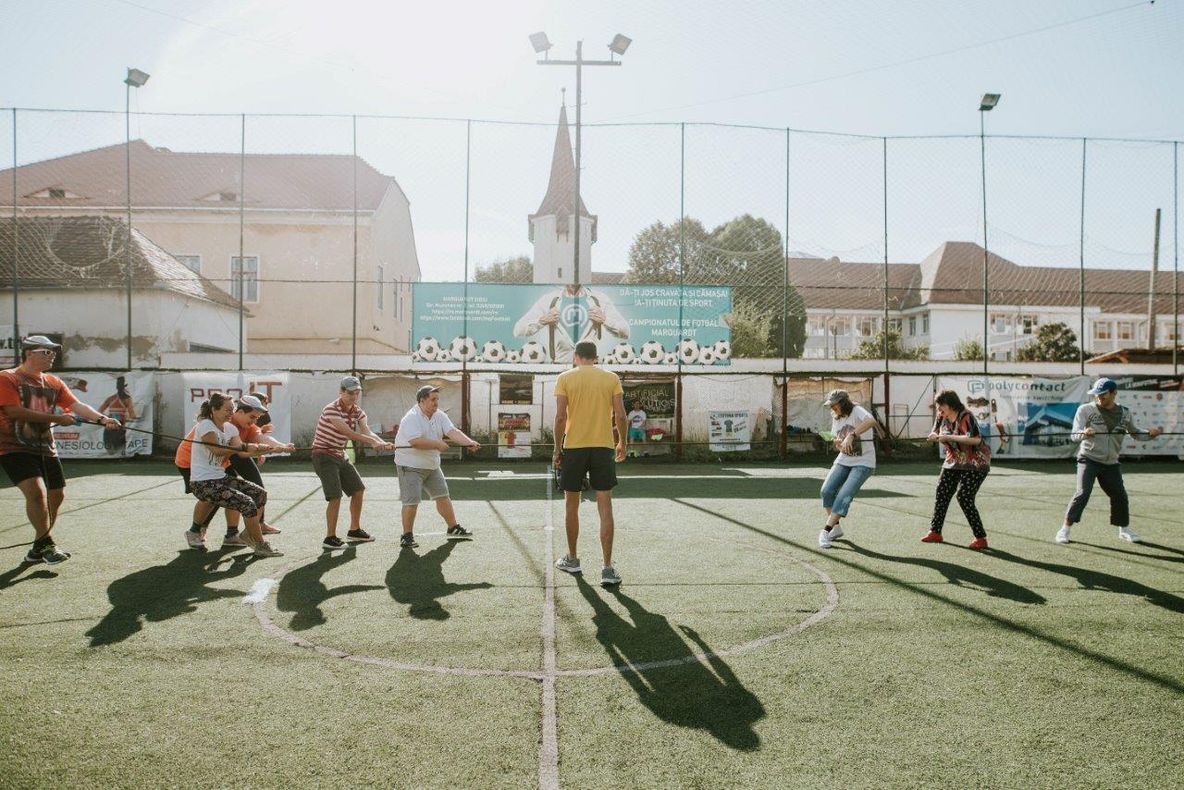 Persoanele cu dizabilități au participat la activități sportive, de teatru și pantomimă