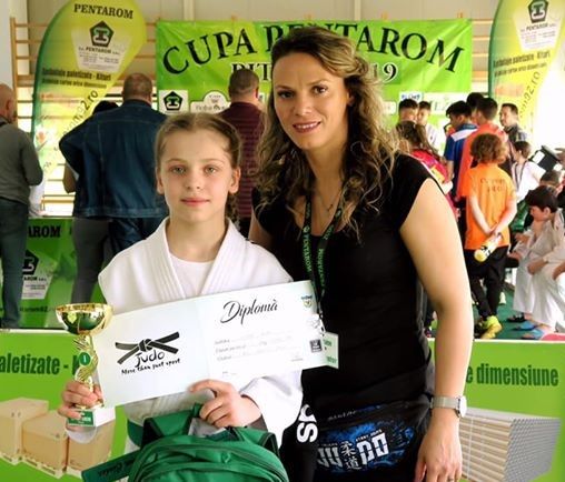 Trebuie să fim șansa Irinei de a se face bine!