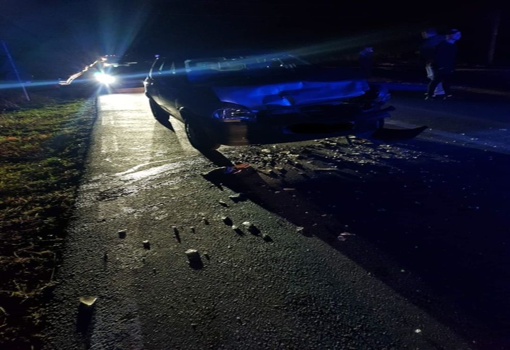 Trei persoane printre care și o fetiță de patru ani au ajuns la spital în urma unui accident rutier