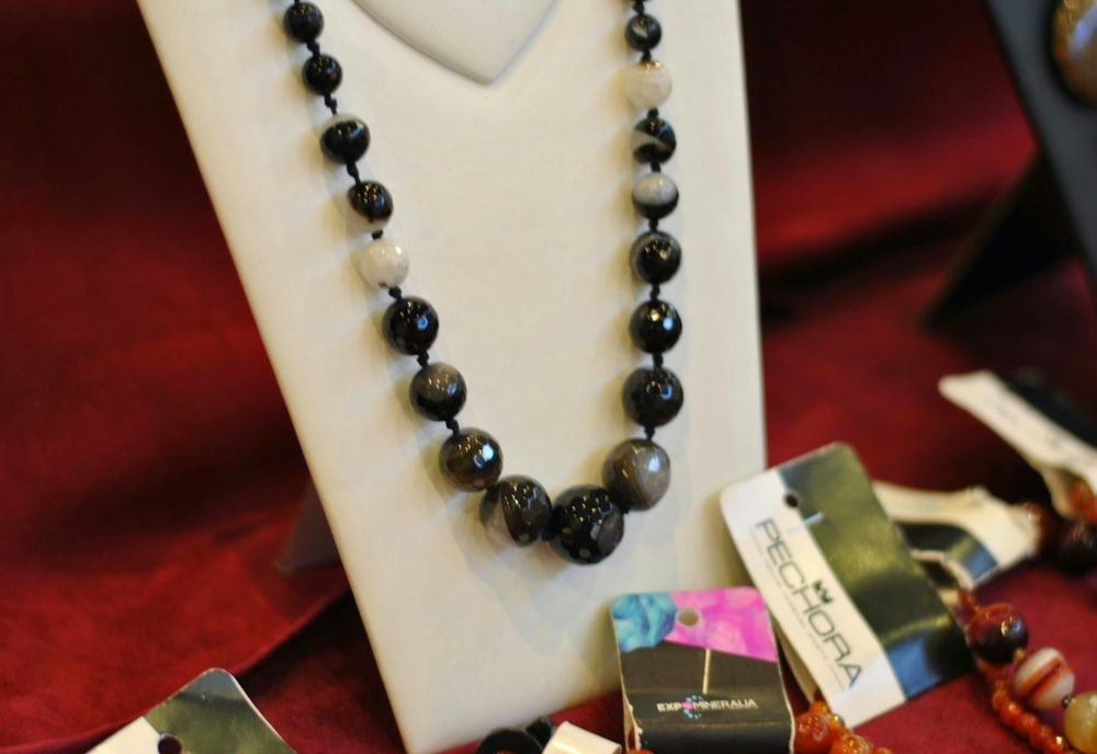 Pietre fine, de podoabă și cristale, expuse la Palatul "Brukenthal"