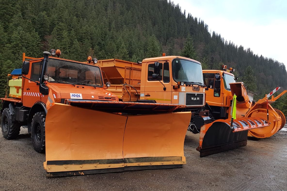 VIDEO/Peste 10.000 de tone de sare sunt plănuite pentru drumurile naționale în această iarnă